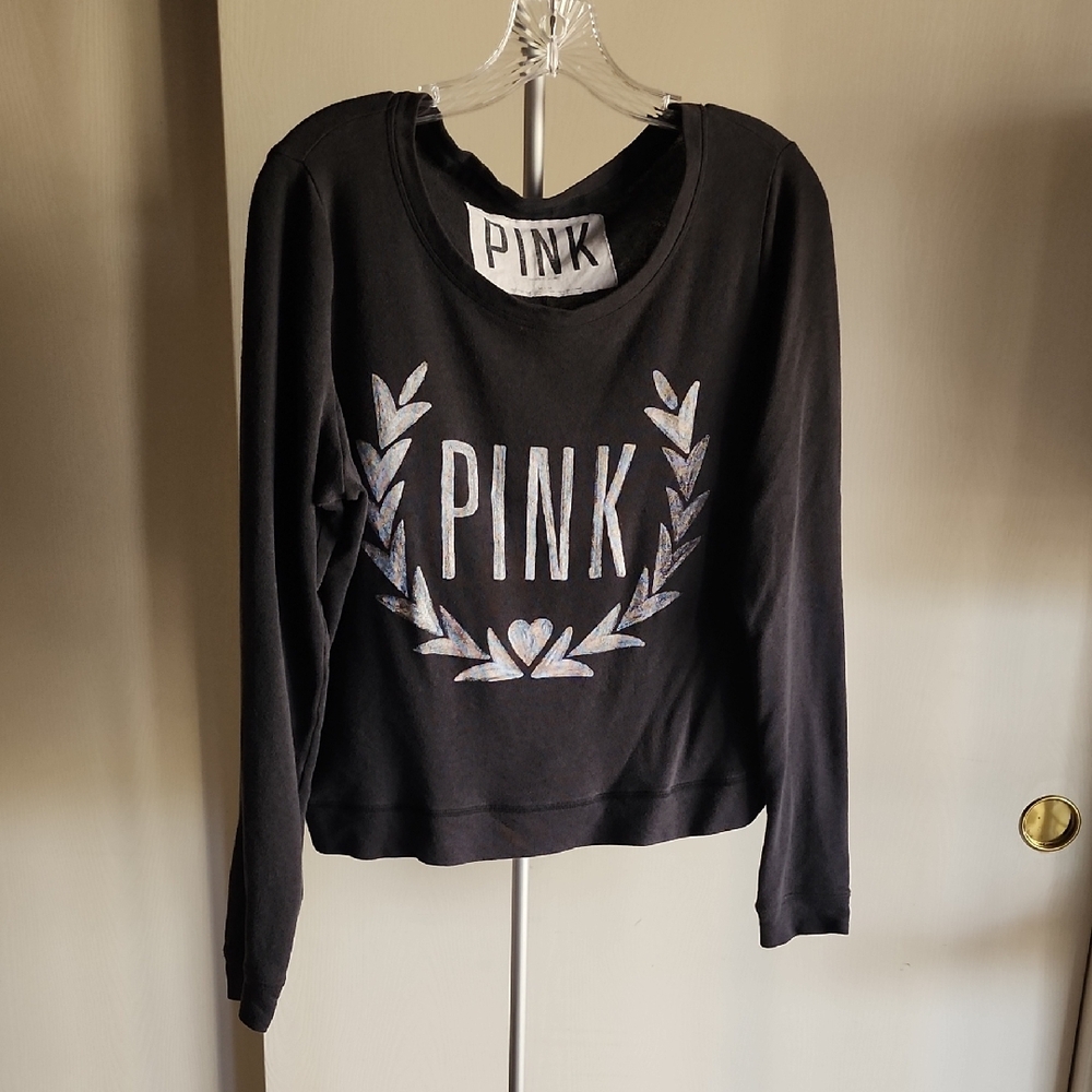 "PINK" VS Long Sleeve Crop Top 🖤